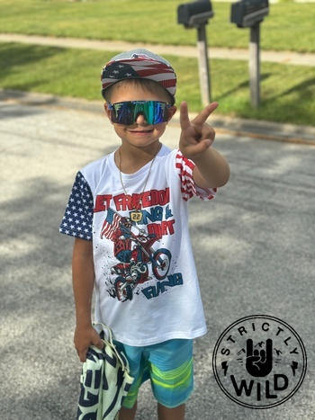 Strictly Wild Let Freedom Ring & Dirt Fling T-Shirt Review