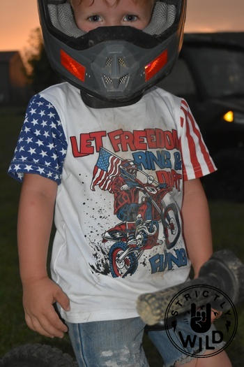 Strictly Wild Let Freedom Ring & Dirt Fling T-Shirt Review