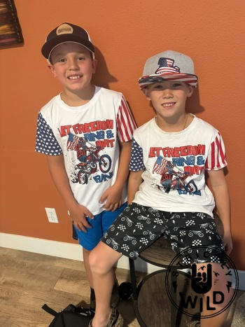 Strictly Wild Let Freedom Ring & Dirt Fling T-Shirt Review