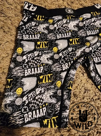 Strictly Wild Win Boxers Review