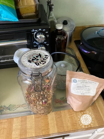 Euphoric Herbals Relax & Digest Tea Review