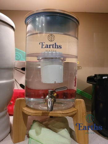 Earths Water 9L Glass Benchtop Alkaline Water Filter - White Bamboo Review