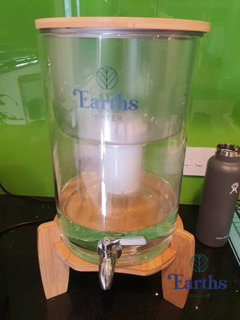 Earths Water 9L Glass Benchtop Alkaline Water Filter - White Bamboo Review