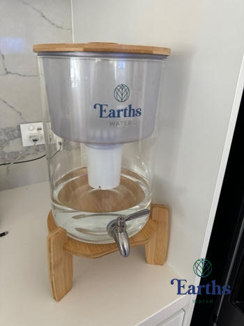 Earths Water 9L Glass Benchtop Alkaline Water Filter - White Bamboo Review