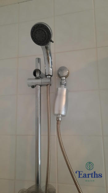Earths Water Premium Shower Filter Water Purifier + 3 Replacement Filters [BUNDLE] Review