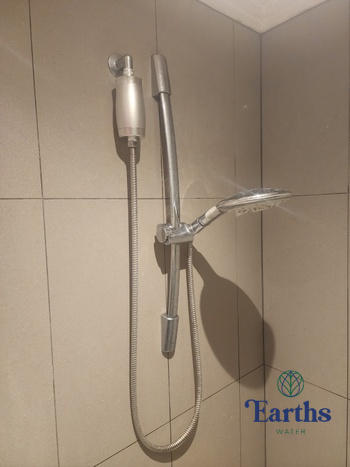 Earths Water Premium Shower Filter Water Purifier + 3 Replacement Filters [BUNDLE] Review