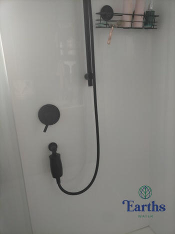 Earths Water Premium Shower Filter Water Purifier + 3 Replacement Filters [BUNDLE] Review