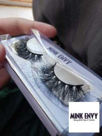 Mink Envy Lashes Bougie Review