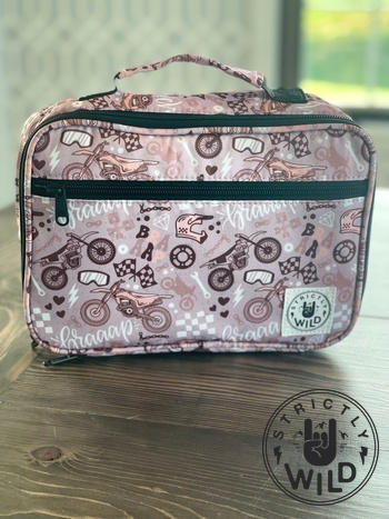Strictly Wild Lunchboxes / Ready To Ship !DISCONTINUING! Review