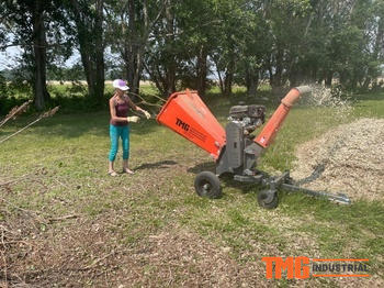 TMG Industrial 6 Wood Chipper with Kohler 14 HP Gas Engine, 2 Hitch Tow-Behind TMG-GWC6 Review