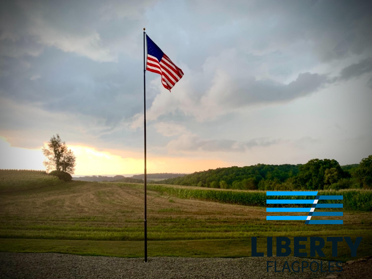 25 foot telescoping flagpole — easy extend and lock