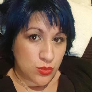 A xoBeauty Customer
