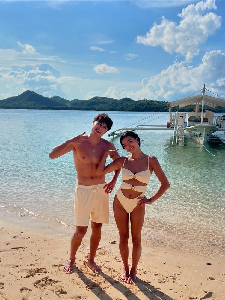 the vacay was too good not to extend… so we did— with Vol. 2 ✌🏻😙 see ya again on 08.08.25 ⛵️🌞 xoxo, Kashley 💘