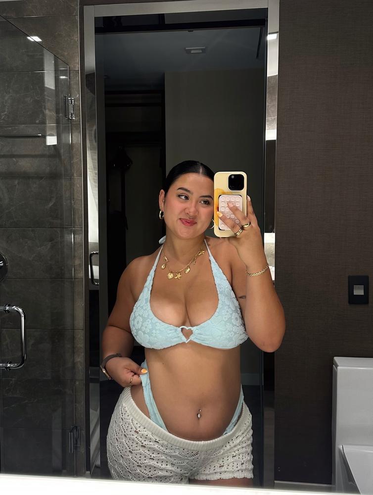 still in beach mode over here 🐬🌴🥥🐚

#blackboughswim #princesspolly #bikini #bikinistyle #beachoutfit #beachlifestyle #ootd #summernails #summeroutfit #summeroutfitideas #summerfashion #summerstyle #outfitideas #outfitinspiration #pinterestinspired #pinterestaesthetic