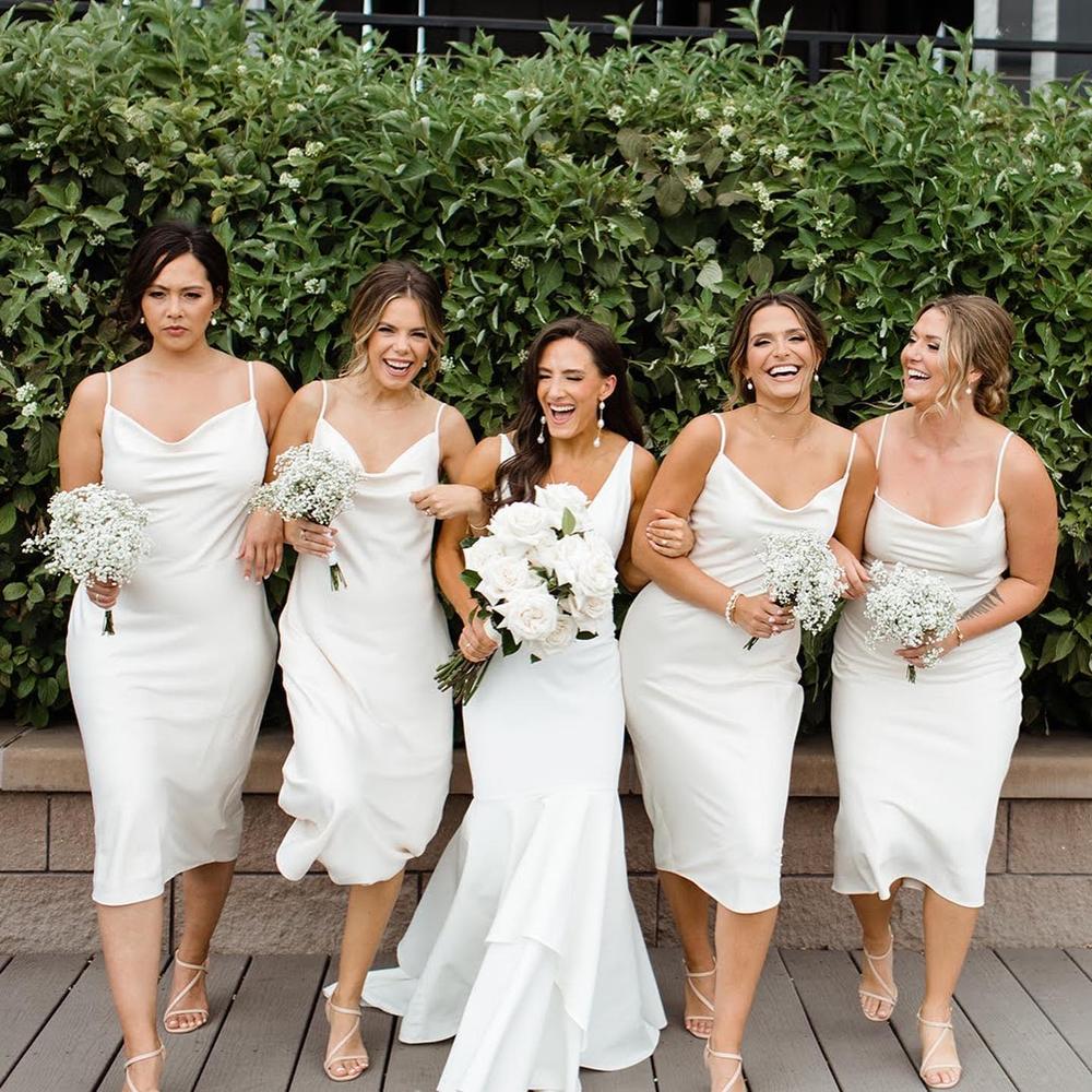 Wednesdays are for the wedding.
These girls & their birdygrey dresses deserve a 👏🏼👏🏼👏🏼
I knew I wanted a smaller bridal party, paulthethings wanted an even smaller one. I also knew I wanted them in ivory - technically this color is Champagne - but pretty close. I’ve always loved the look and knew if their dresses were midi length they wouldn’t compete or clash with my dress. They can also wear these again to any event!
Pro tip, if you want all of your girls to wear matching shoes get them Black Friday weekend, got these for $7 each. BUT now birdygrey has the cutest selection of affordable shoes.
If you didn’t know all of their dresses are $99 and they have a wide range of styles, sizes and colors. You can always order swatches, satin just launched!
birdygrey was a dream to work wirh and I am still getting compliments on this choice. These dresses were limited but 🙋🏻♀️ if you think they should bring them back!
#birdygrey #bloggerbride #birdygreydelights #bridesmaiddresses