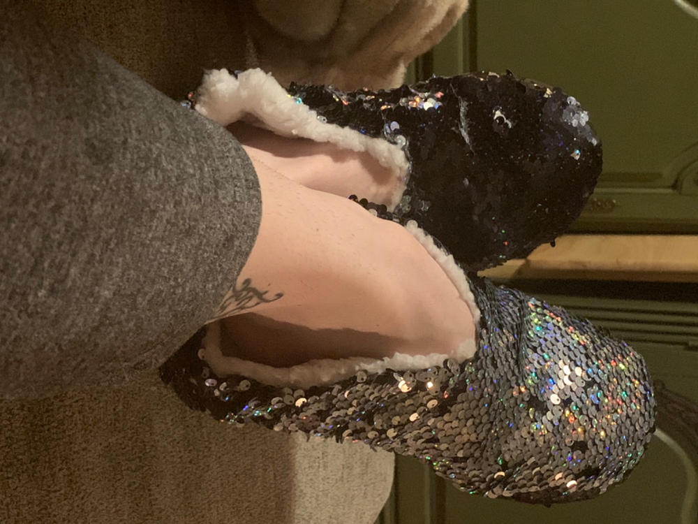 Holo Slippers - S/M - Customer Photo From Chelsea Hughes