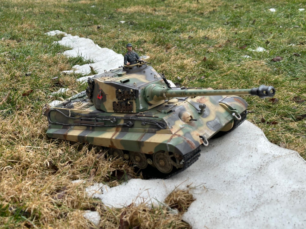 Heng Long German King Tiger Henschel Upgrade Edition 1/16 Scale Heavy Tank - RTR - Customer Photo From Ian Lawwon