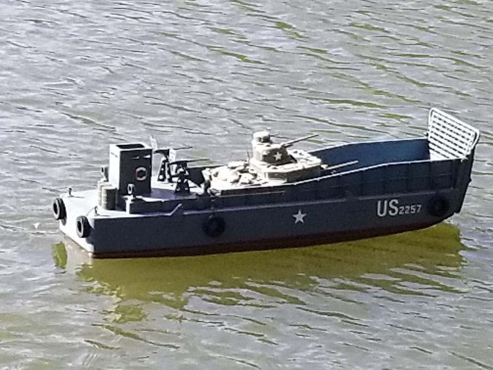 Bancroft LCM3 1/16 Scale 970mm (38") Landing Craft - RTR - Customer Photo From joseph mancusi