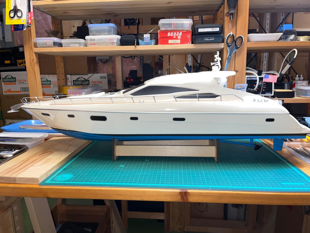 Bancroft D558 St. Tropez 1/20 Scale 840mm (33") Yacht - RTR - Customer Photo From Eddy HO