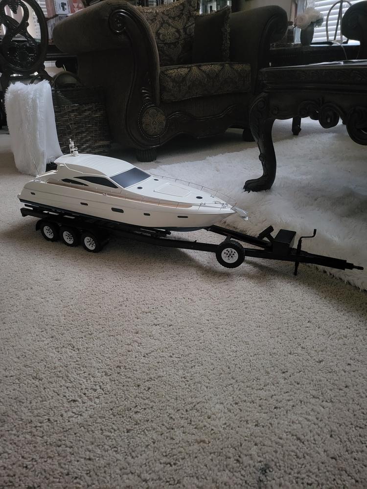 Bancroft D558 St. Tropez 1/20 Scale 840mm (33") Yacht - RTR - Customer Photo From George McCrea