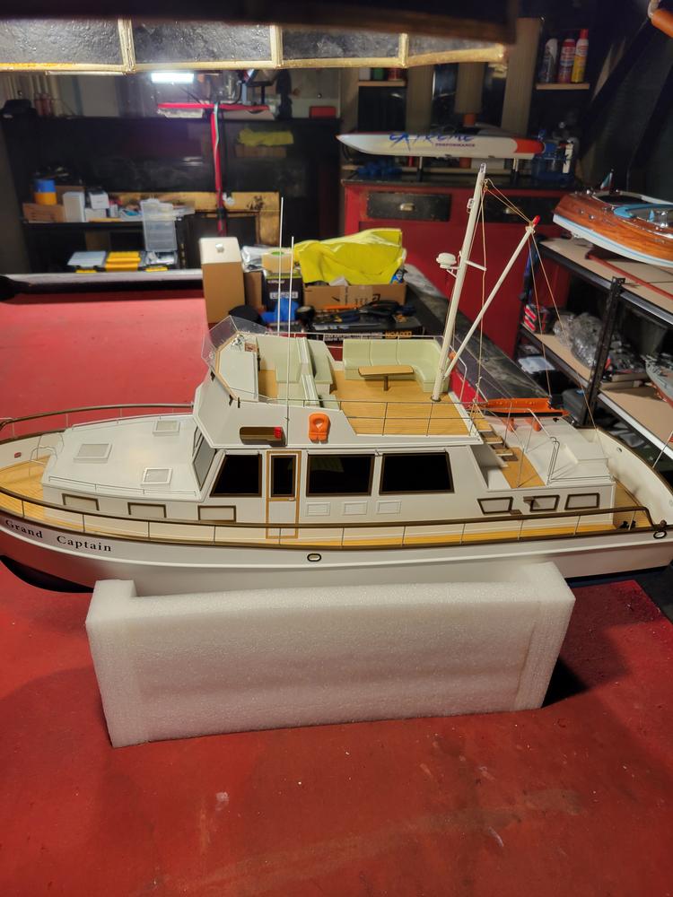 Bancroft Grand Captain 1/20 Scale 900mm (35") Fishing Trawler - RTR - Customer Photo From Did not come with stand ordered one on ebay for $30.00