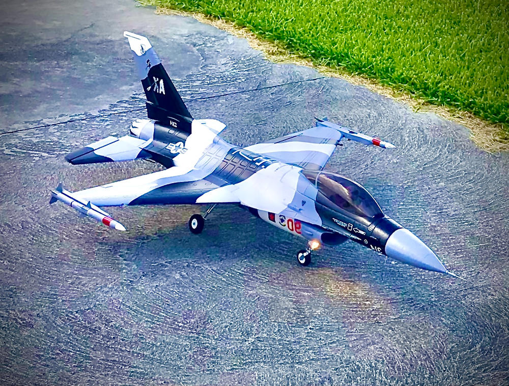 Freewing F-16 Falcon V3 70mm EDF Jet - ARF PLUS - Customer Photo From Russell Shanks