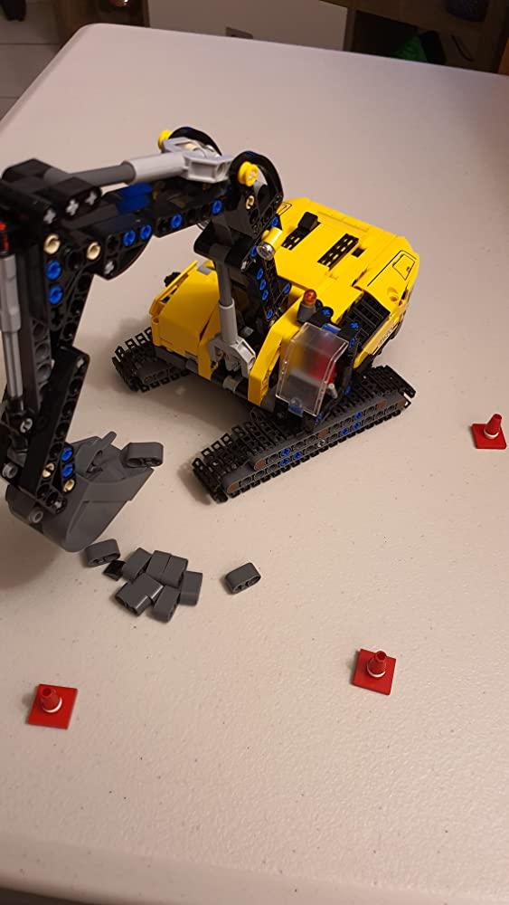 LEGO Technic Heavy-Duty Excavator - Customer Photo From Carli Quitzon