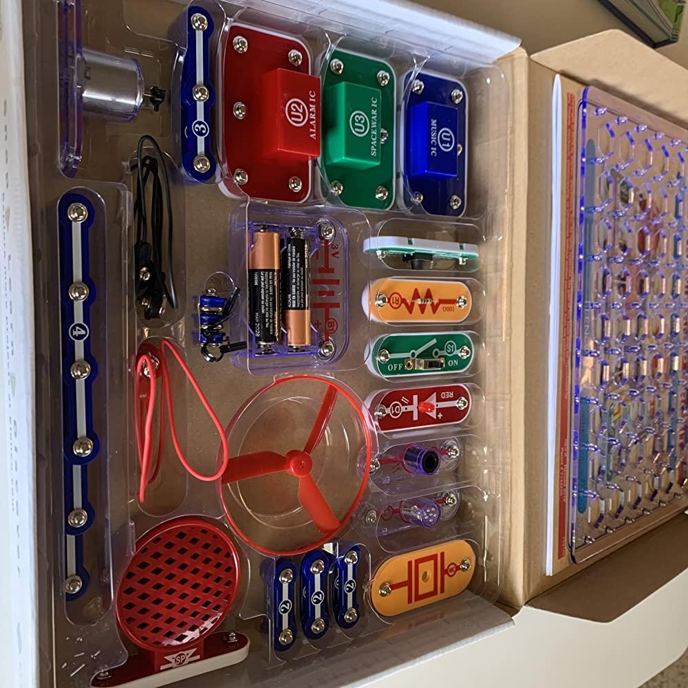 Snap Circuits Jr. 100 Experiments - Customer Photo From OliviaOlivia