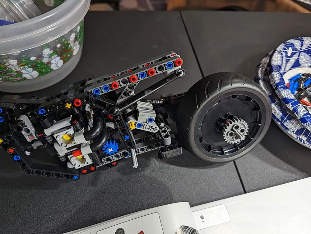 LEGO Technic THE BATMAN – BATCYCLE™ - Customer Photo From Rock Edge