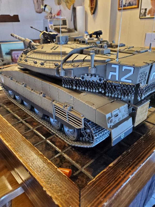 Heng Long IDF Merkava MK IV Professional Edition 1/16 Scale Battle Tank - RTR - Customer Photo From Patricia Wisniewski