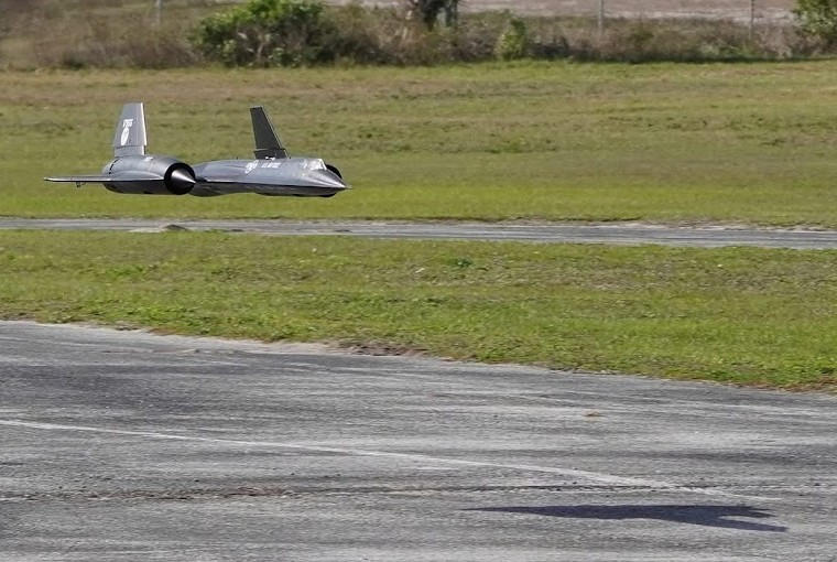Freewing SR-71 Blackbird Twin 70mm EDF Jet With Gyro - PNP - Customer Photo From Jerry McGhee