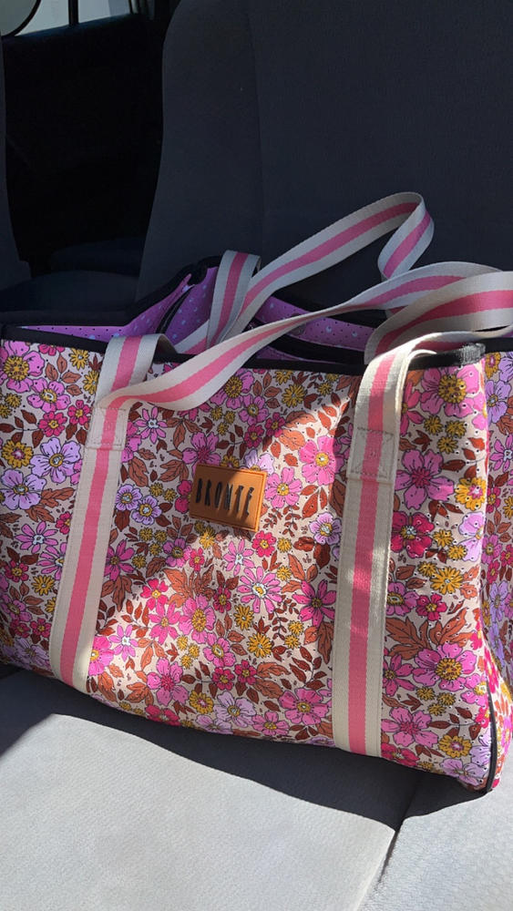 Airlie Neoprene Tote Bag - Customer Photo From Tayla Thompson