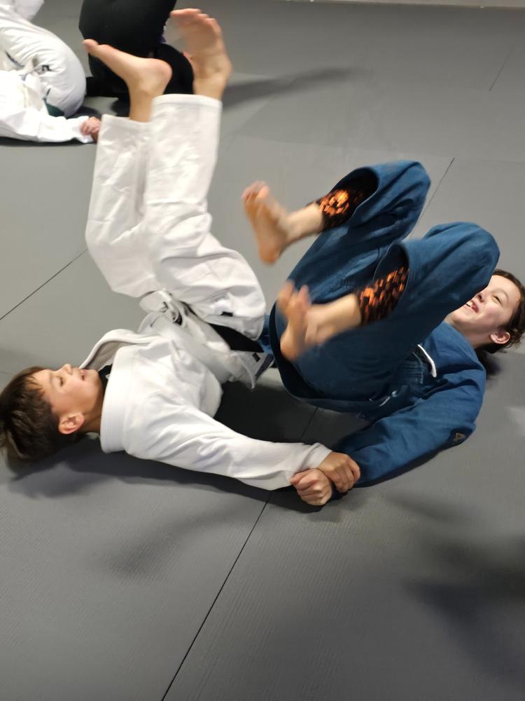 Leve 4.0 | BJJ GI Kids | Premium Ultra Light Weight  | Limited Edition - Customer Photo From Juan Rodriguez