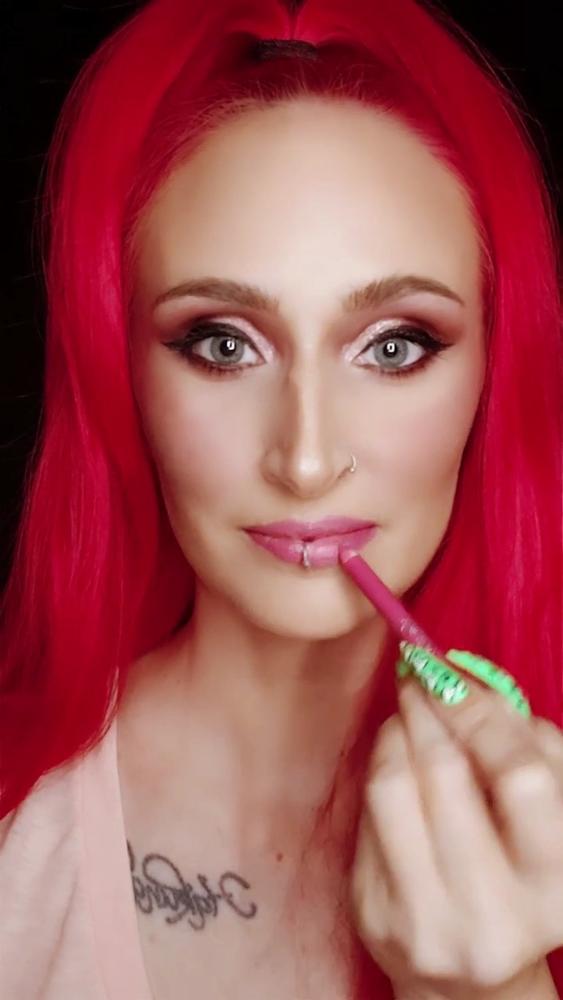 Glossy Lip Liner - Customer Photo From Courtney 