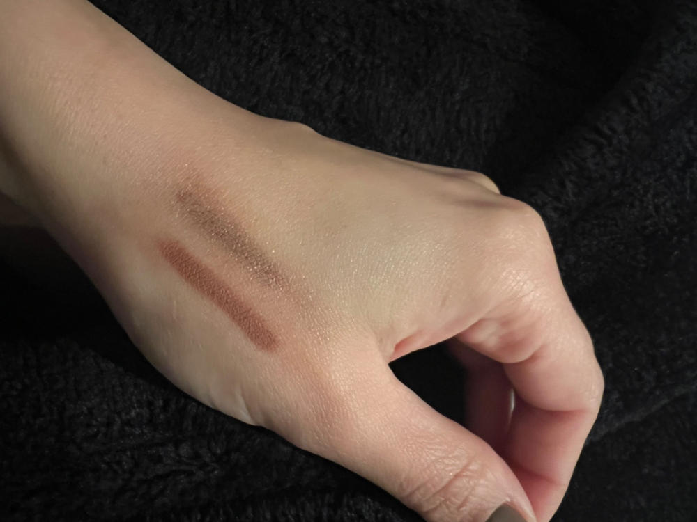 Shadow Stick - Customer Photo From Abeer Albinal