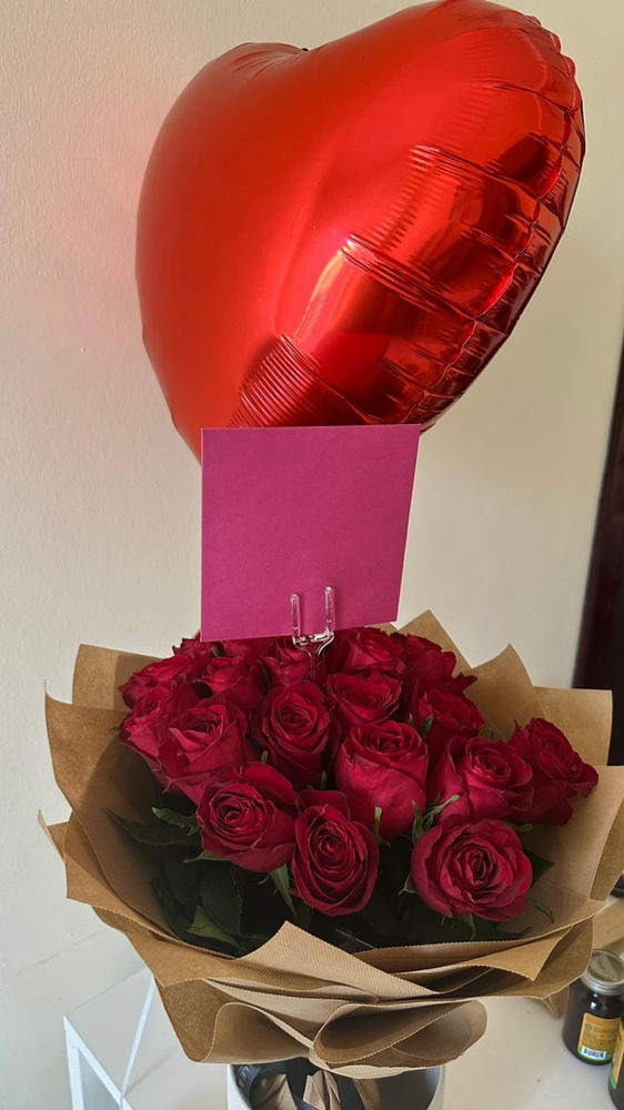 Luxury Red Roses - Customer Photo From Daniel Coe