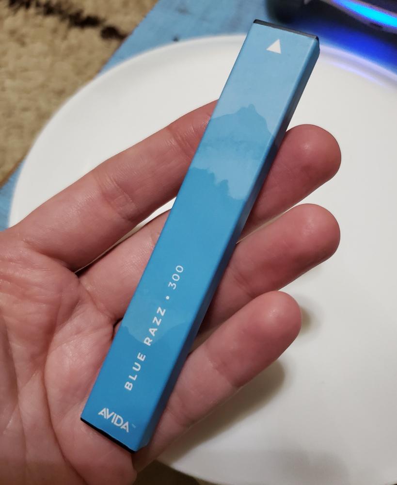 Blue Razz - CBD Vape Pen - 300mg | 2mL | Rechargeable - Customer Photo From Katherine Byers