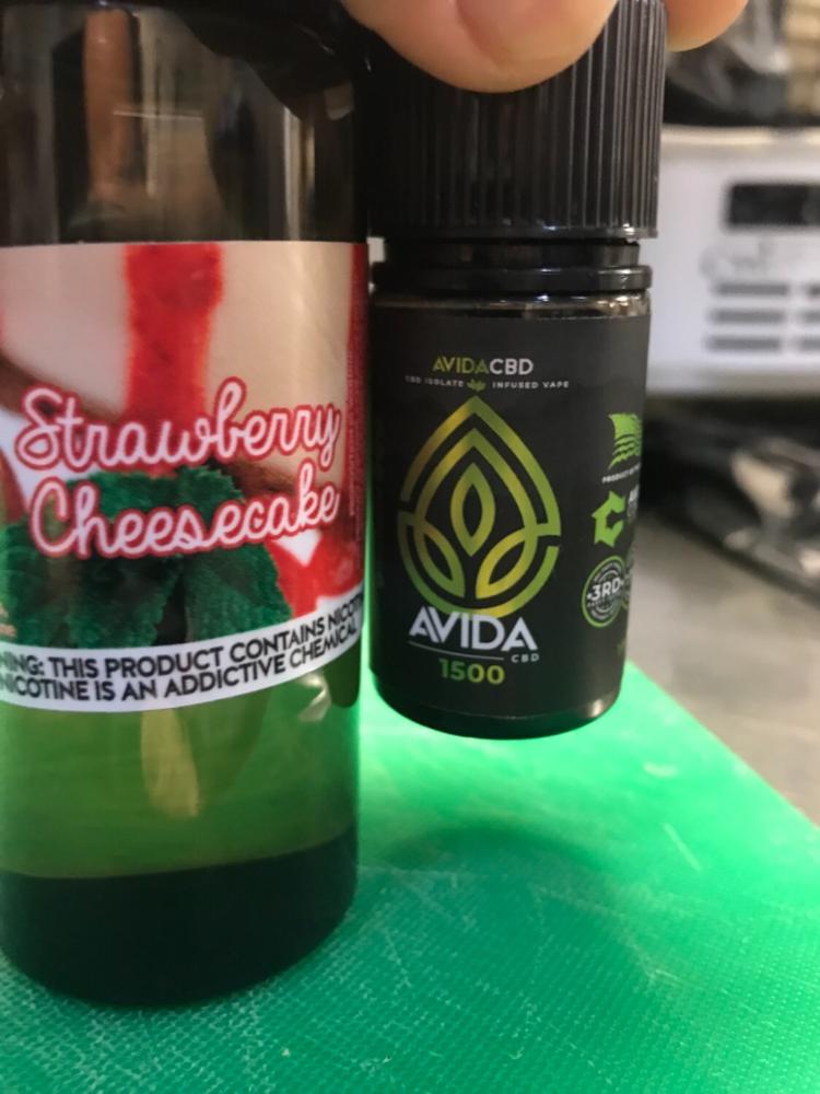 Flavorless - CBD Vape Additive - 1500mg - Customer Photo From Saul Gonzalez