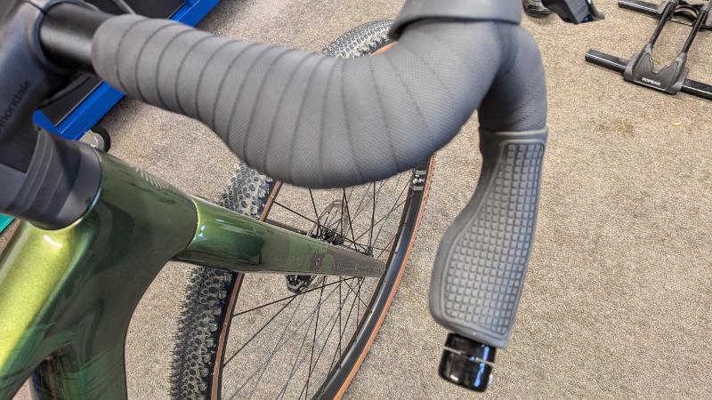 Cruise Control Drop Bar Grips - Customer Photo From R Ellison
