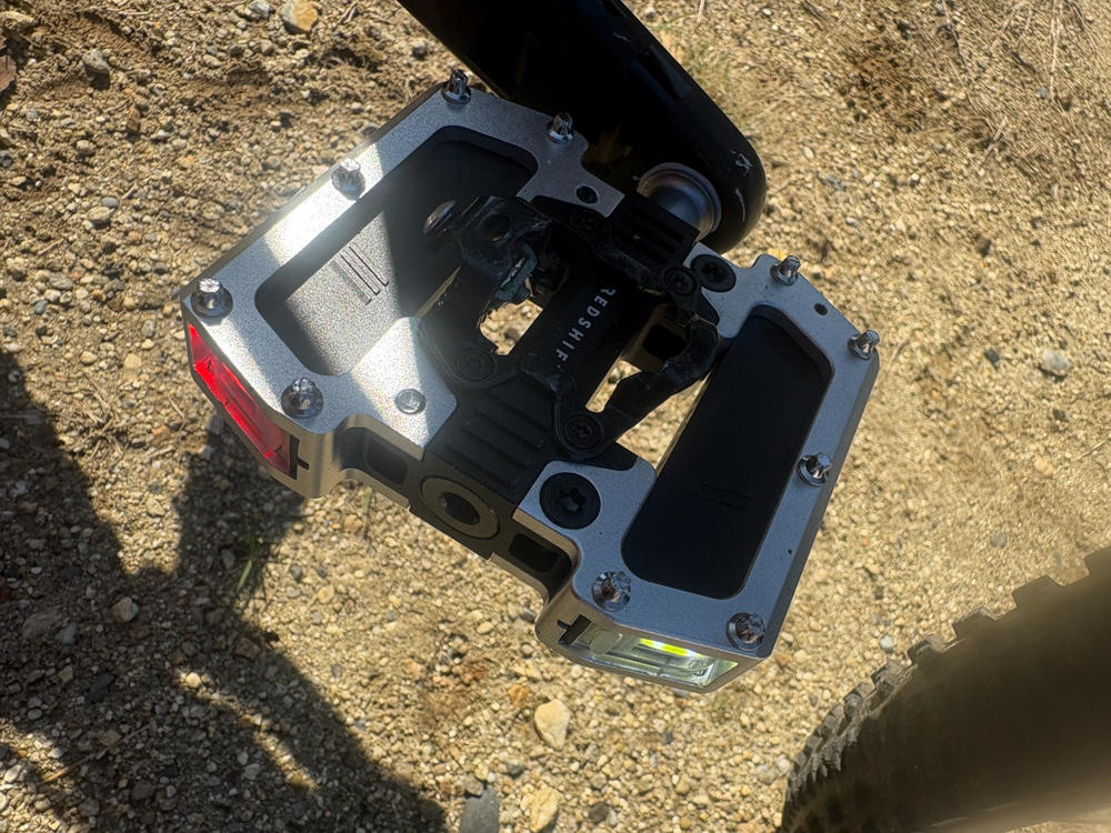 Arclight PRO Clipless Extra Pedal Set - No Lights - Customer Photo From Akihiro ITO