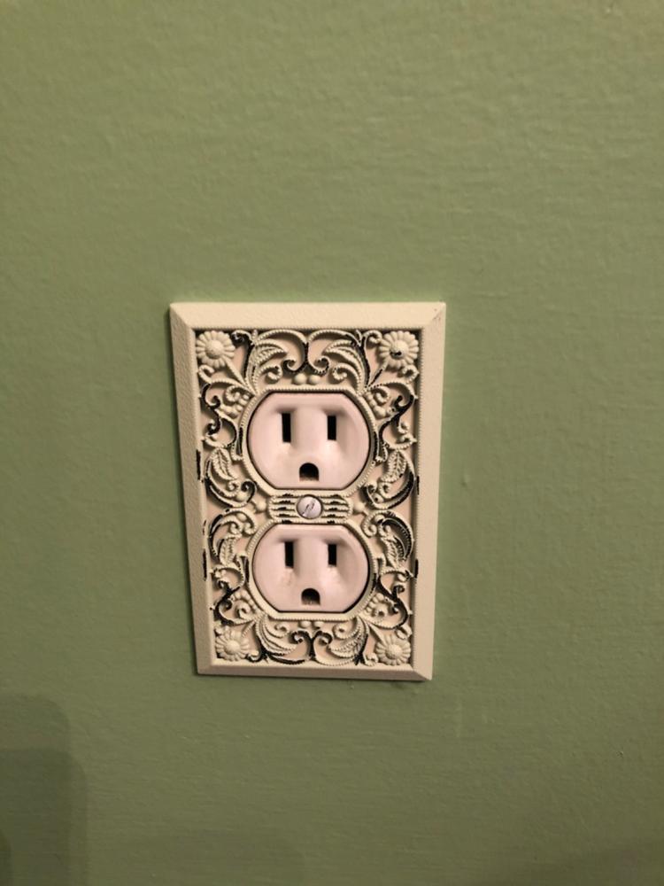 Filigree Antique White Cast - 1 Duplex Wallplate - Customer Photo From Tangela Golden