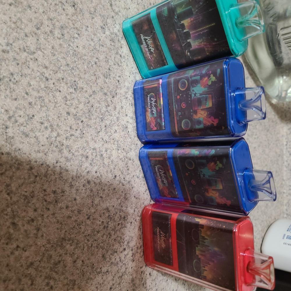 iJoy Woofr 15000 Disposable Vape | 15K Puffs - Blue Razz - Customer Photo From Anonymous