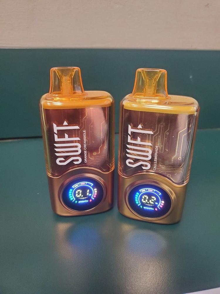 SWFT META Disposable Vape | 30K Puffs - Wild Berries - Customer Photo From Ken Broersma
