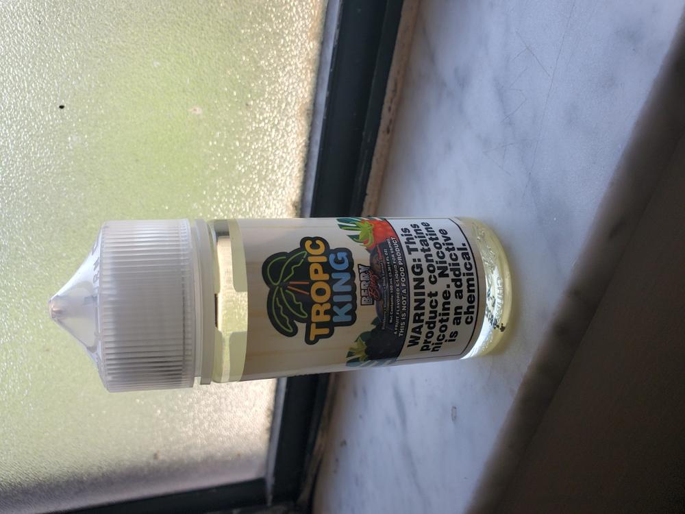 Berry Breeze by Tropic King E-Liquid 100ml - 3 MG - Customer Photo From Charles S.