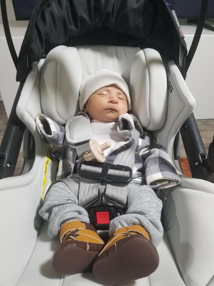 G5 Infant Car Seat - Customer Photo From Brayan Bermudez