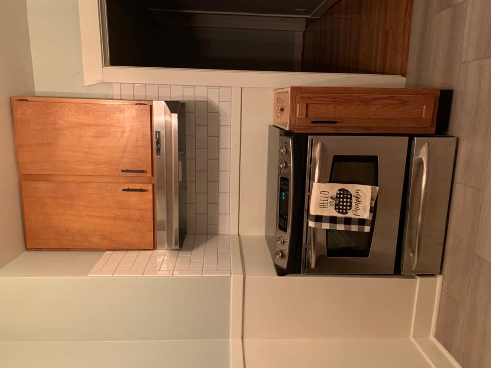 Base 9 Unfinished Oak Kitchen Cabinet