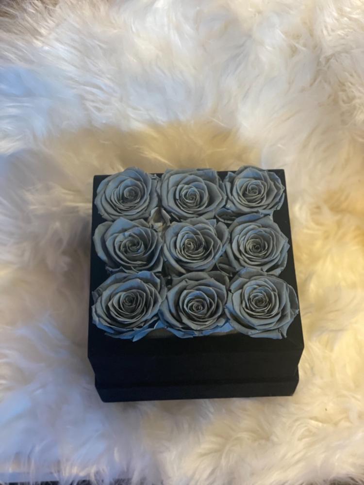 Black Roses | Flower Delivery | Flowers Arrangement | Rose Forever ...