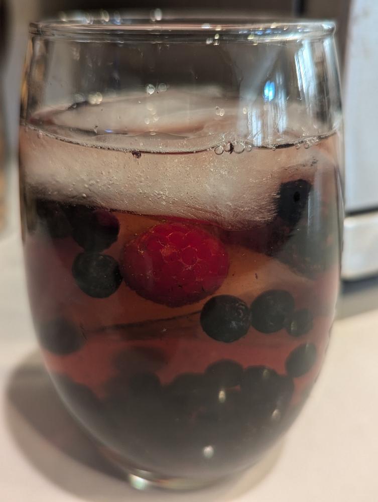 White Sangria Capsules - Customer Photo From Rebecca Cooper