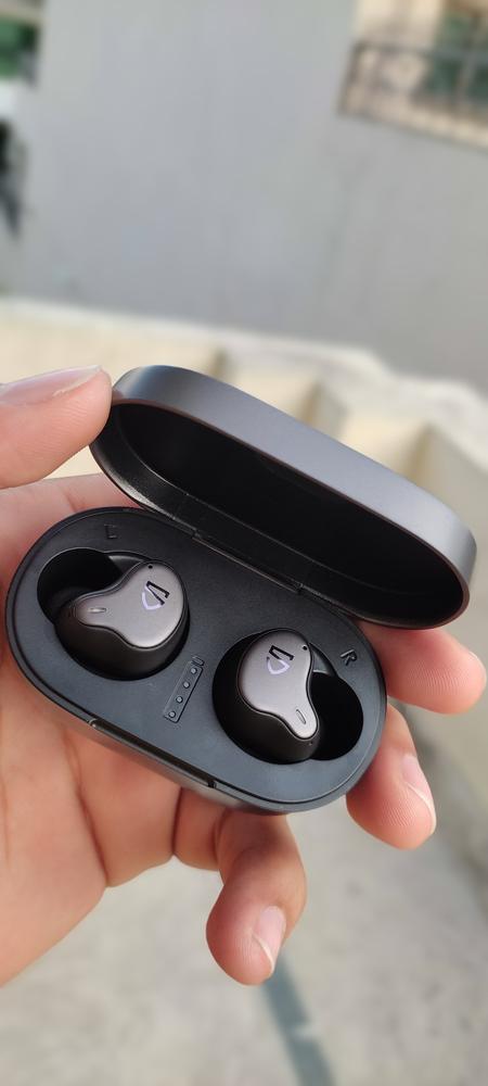 SoundPEATS H1 Wireless Earbuds Bluetooth V5.2 Headphones with Knowles Hybrid Dual Driver and Crossover QCC3040 TWS Earbuds, TrueWireless Mirroring, aptX Adaptive, Low Latency Game Mode, 4-Mic, cVc 8.0 - Customer Photo From Ali Hasnain