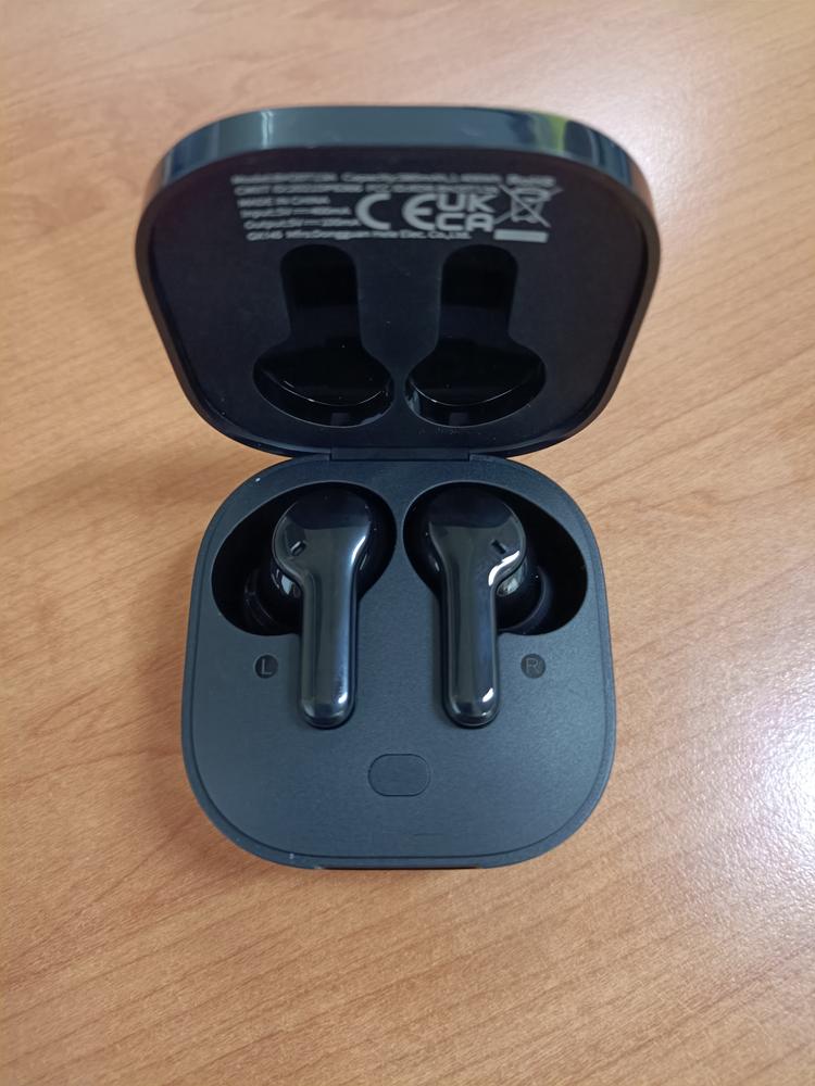 QCY T13 True Wireless Earbuds Bluetooth 5.1 Headphones Touch Control with Wireless Charging Case IPX5 Waterproof Stereo Earphones in-Ear Built-in Mic Headset 40H Playtime - Customer Photo From Nayyab Javed